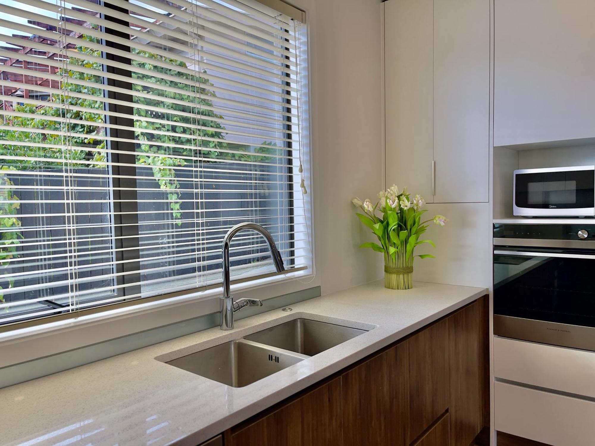 Sky Stars Brand-New Comfortable 3 & 4-Bedroom Houses Auckland Exterior photo