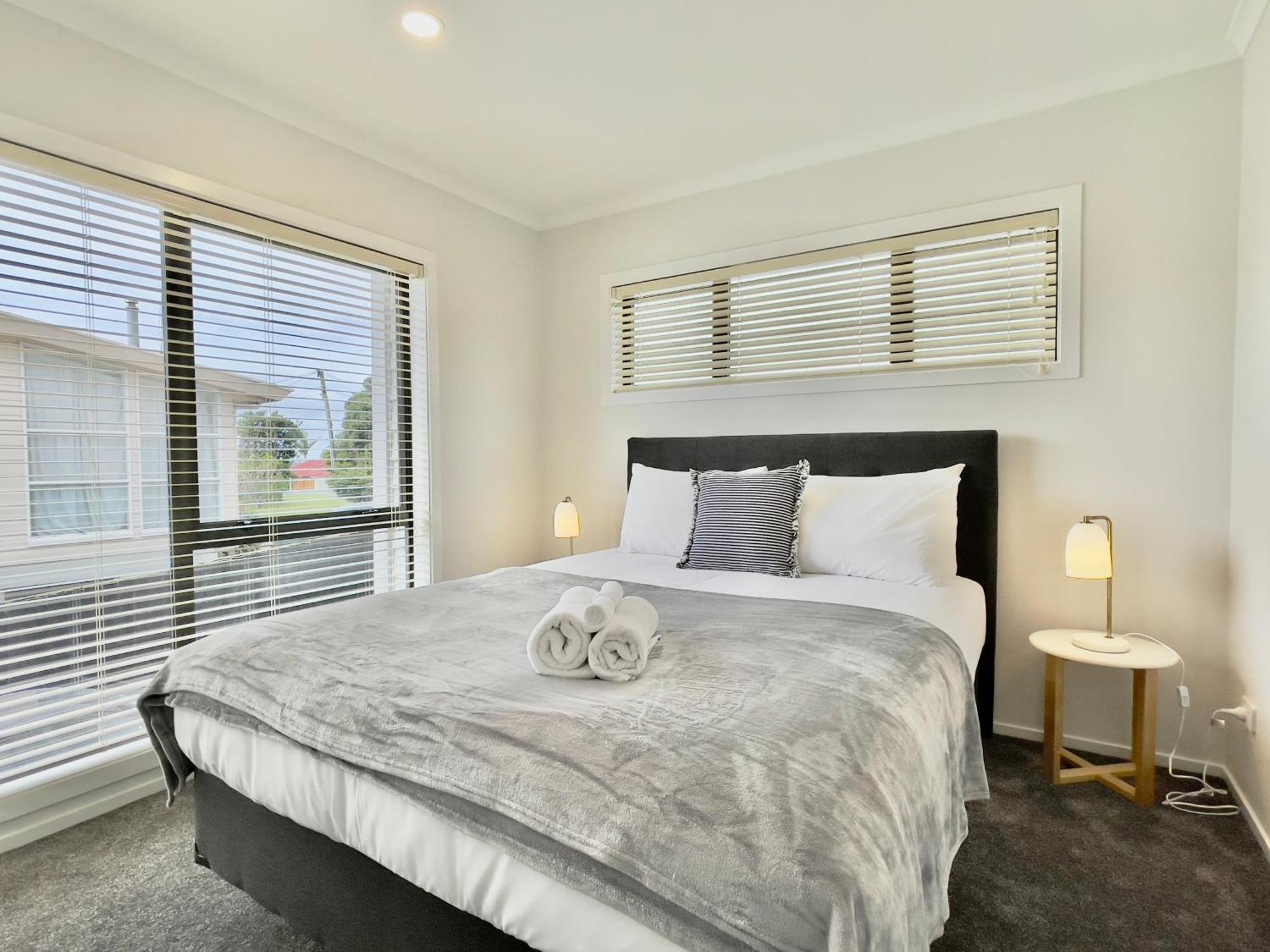 Sky Stars Brand-New Comfortable 3 & 4-Bedroom Houses Auckland Exterior photo