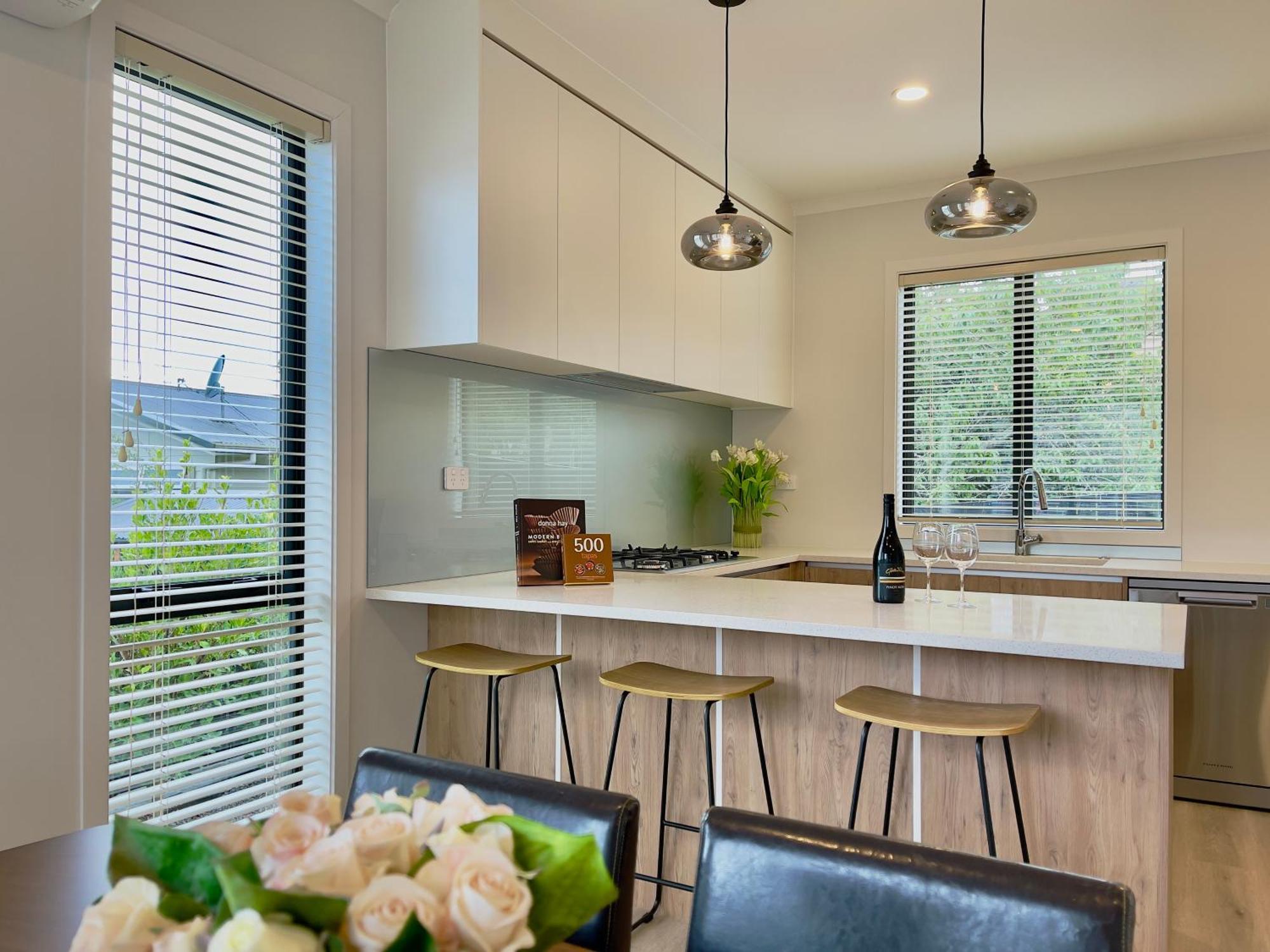 Sky Stars Brand-New Comfortable 3 & 4-Bedroom Houses Auckland Exterior photo